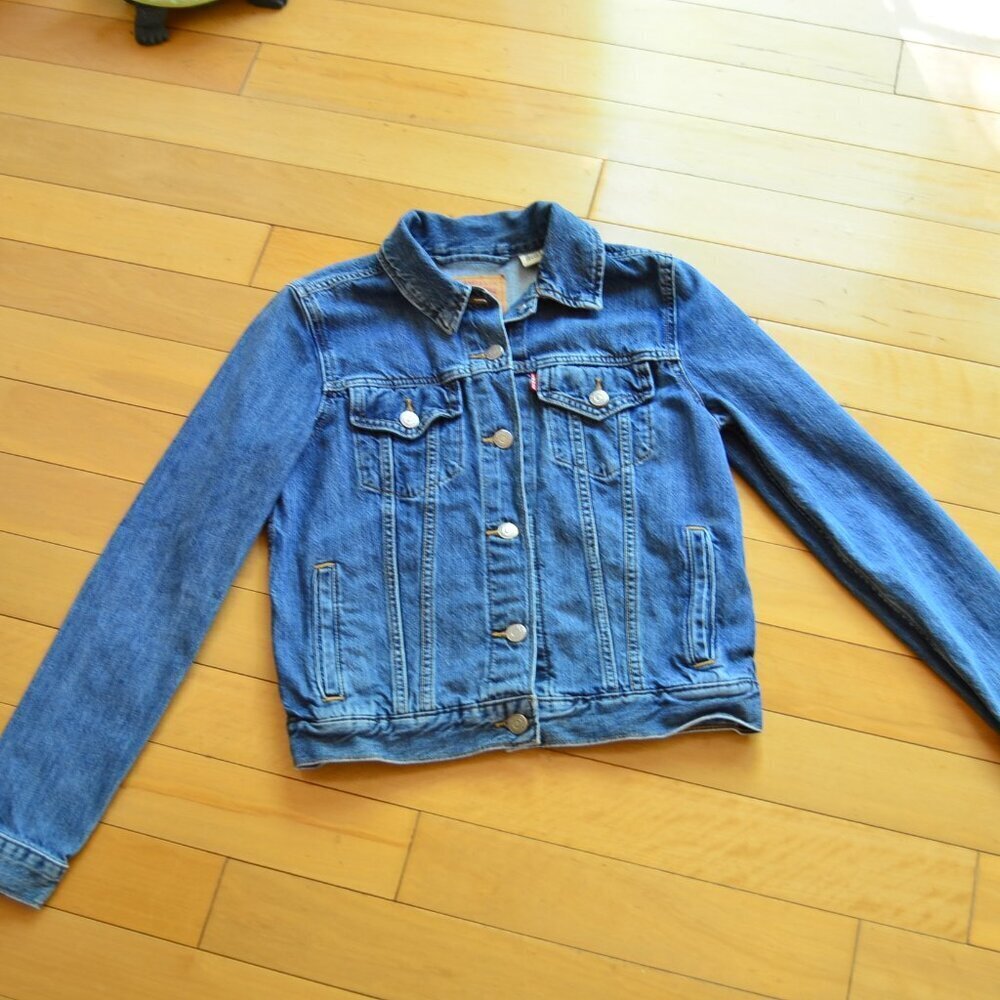 Levi Strauss Levis Women's Original Trucker Denim Jean Jacket Size S